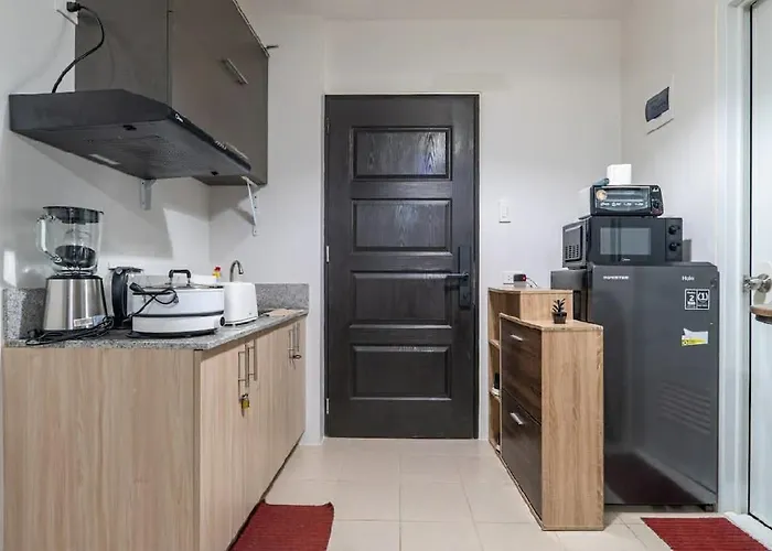 Apartment Plumera Near Airport Malls & Schools With Elevator205 Lapu-Lapu City