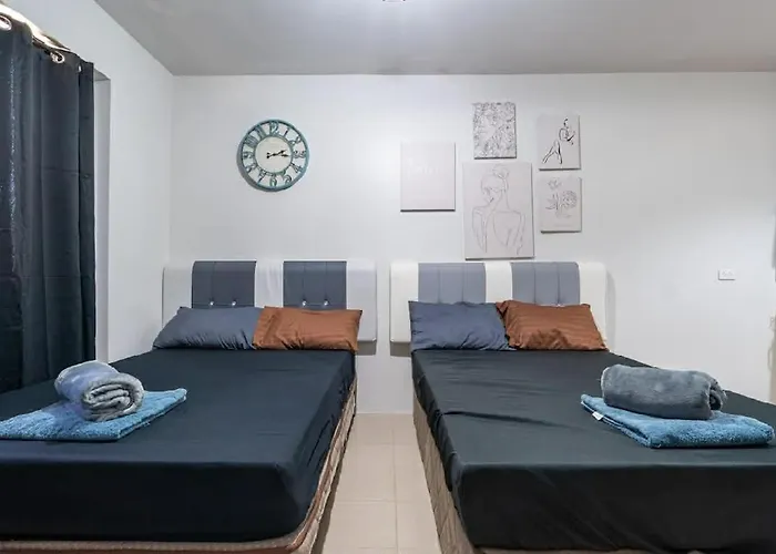 Plumera Near Airport Malls & Schools With Elevator205 *